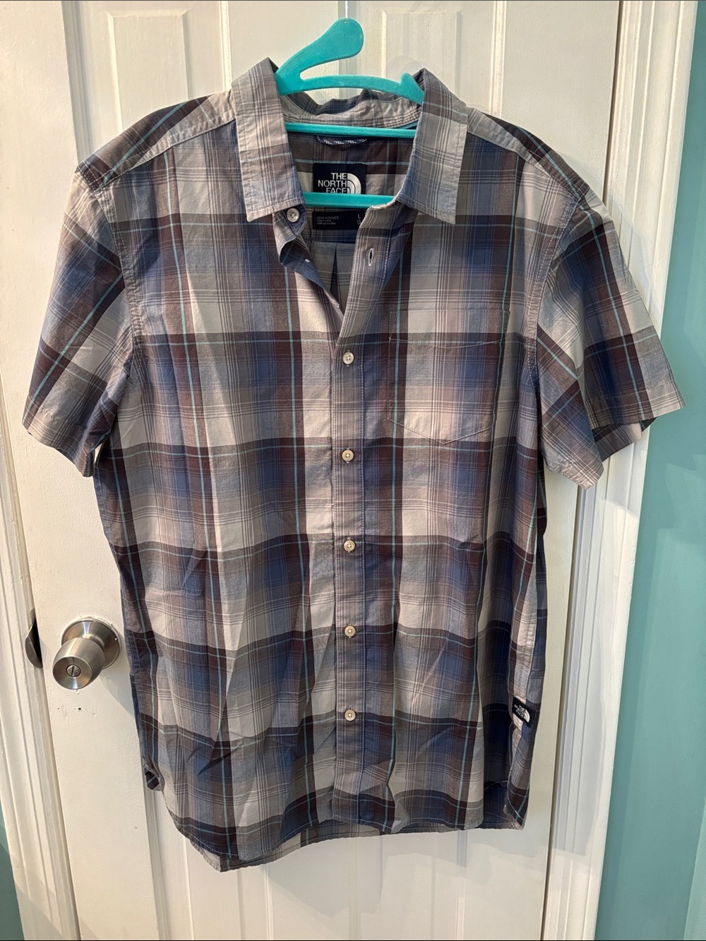 The North Face Men's Short-Sleeve Blue and Gray Plaid Button-Down Shirt